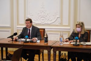 Confpresseconfinement009