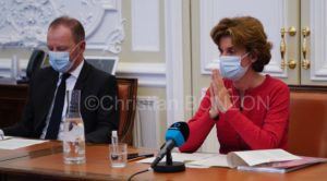 Confpresseconfinement014