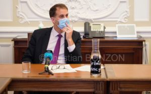 Confpresseconfinement029