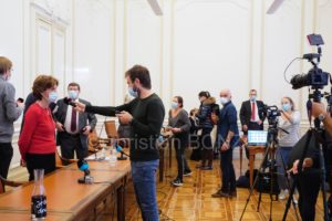 Confpresseconfinement036