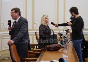 Confpresseconfinement045