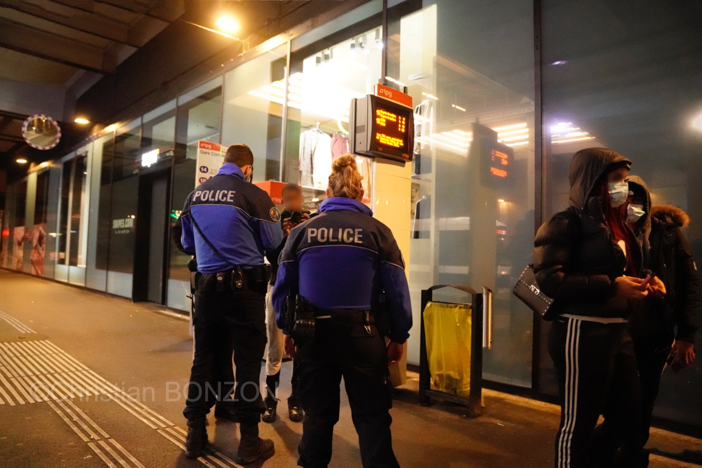 23_decembre2020_immesion019police