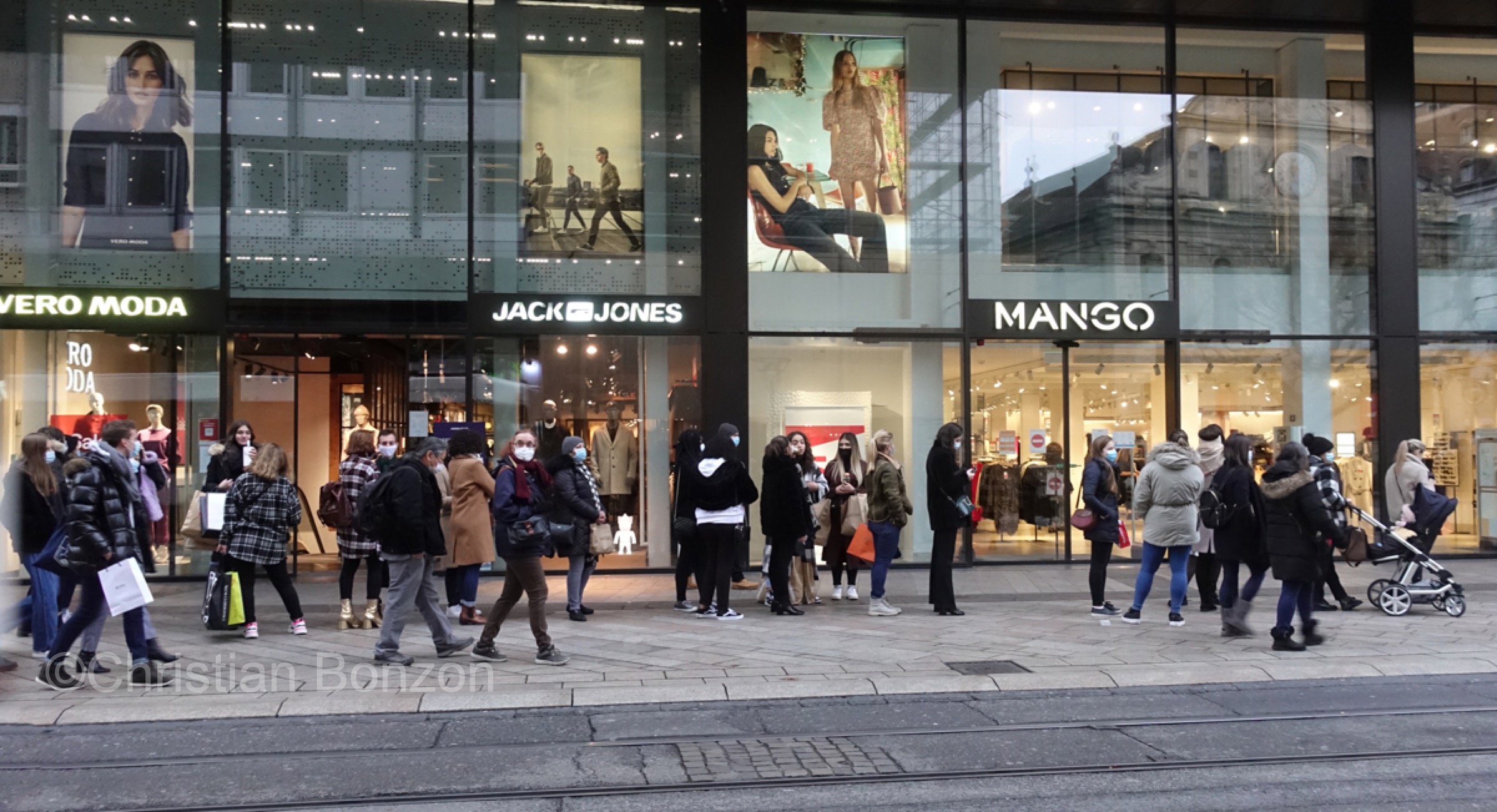 28decgevillefoule005