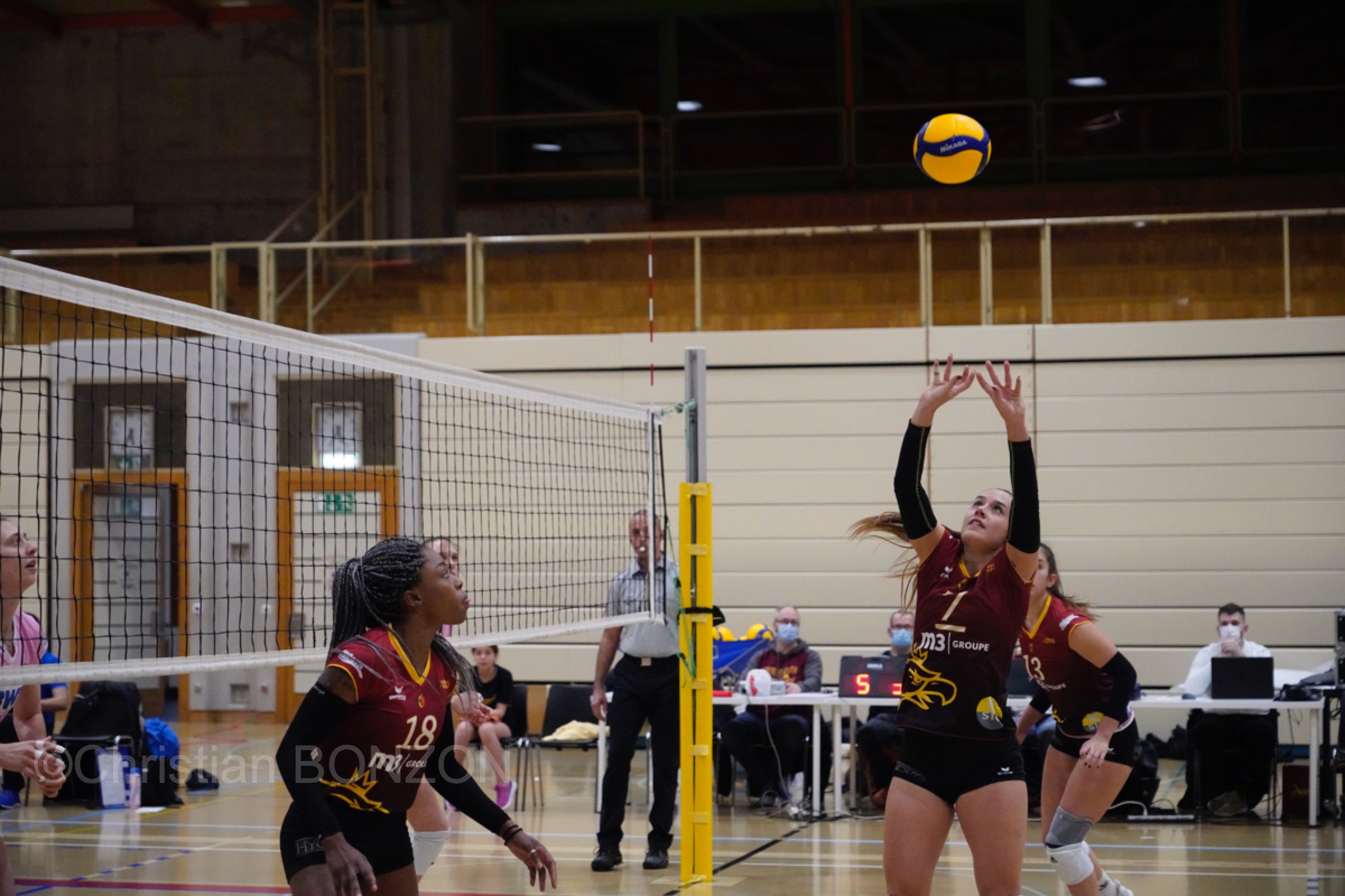 volleyfem12dec008