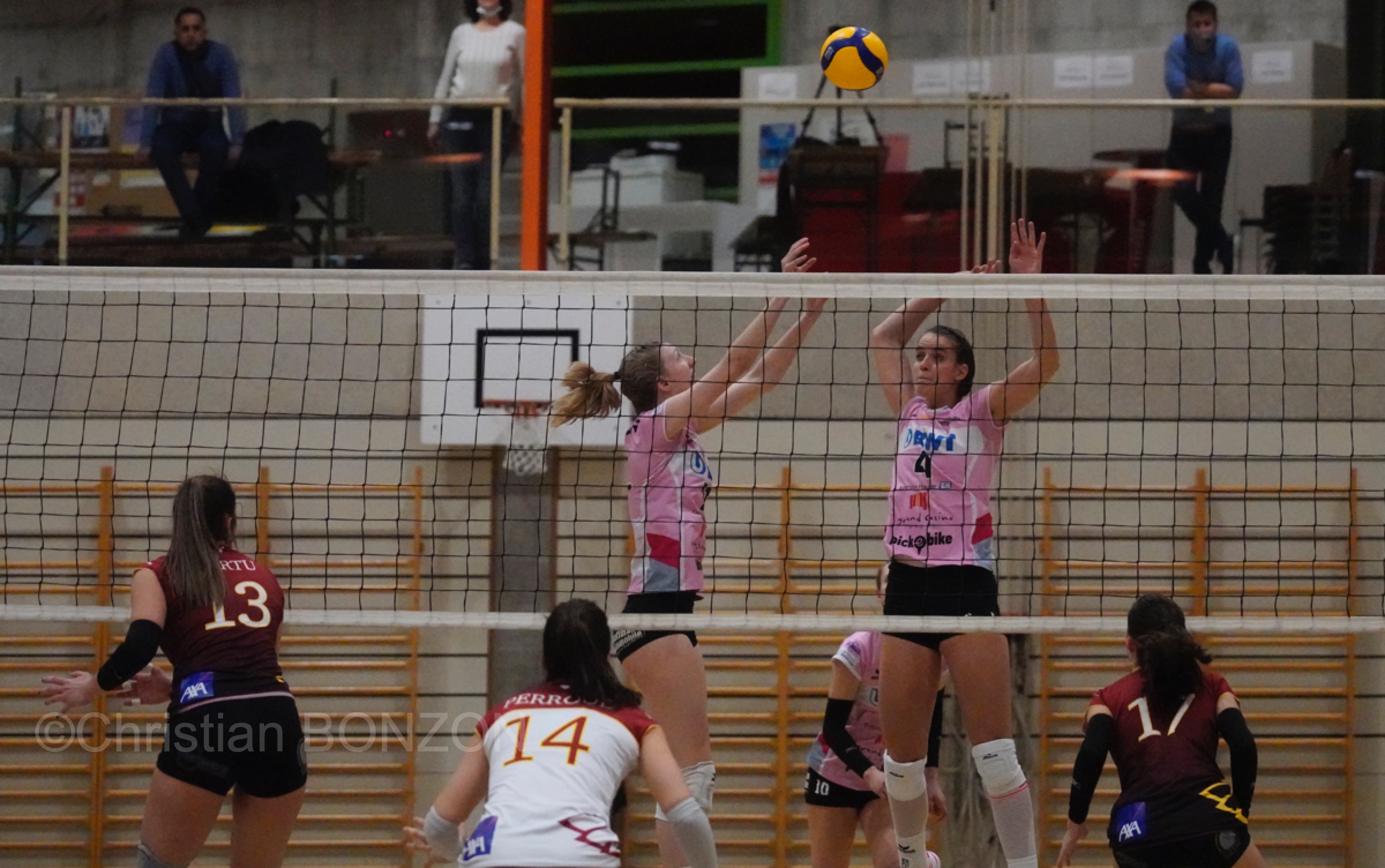 volleyfem12dec018