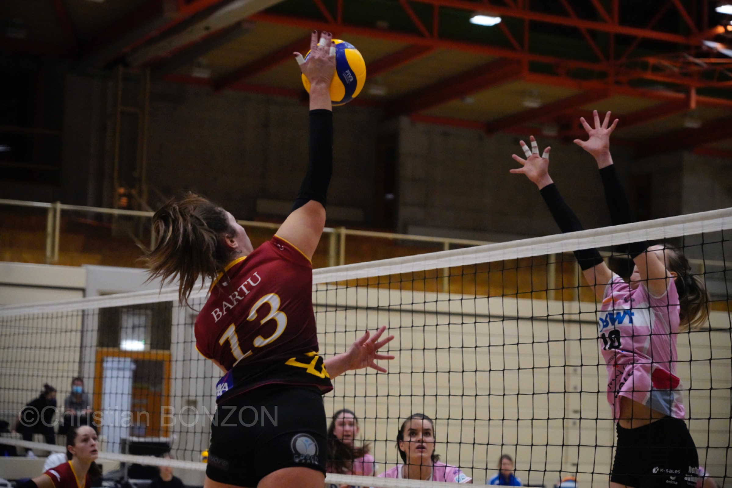 volleyfem12dec027