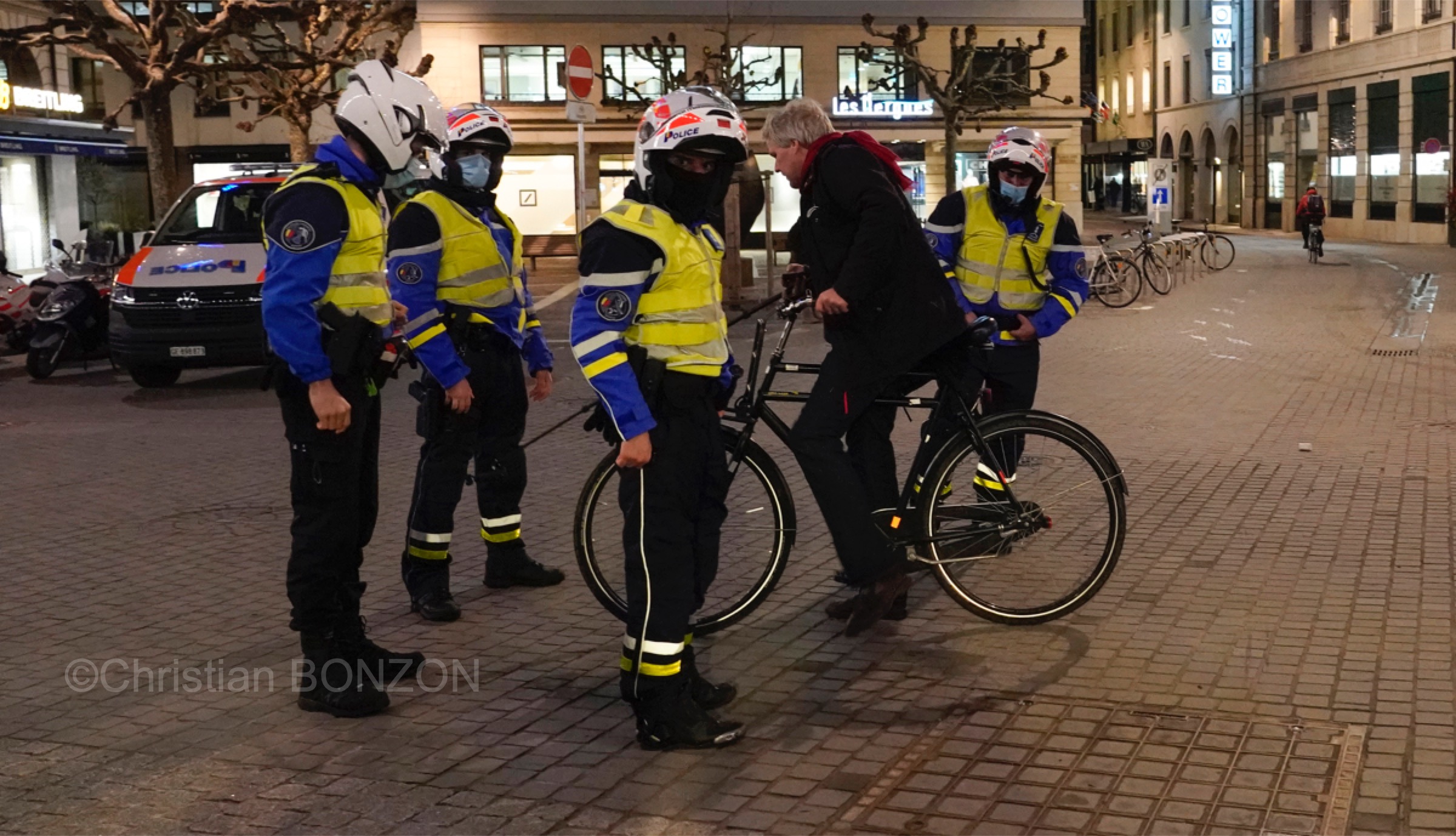 policecontrolevelo033