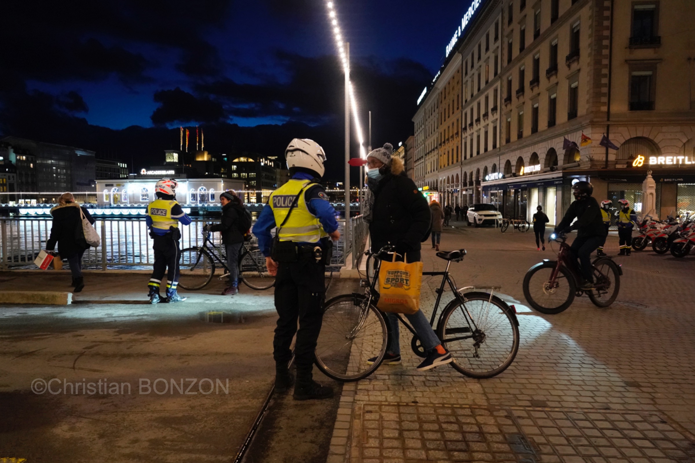 policecontrolevelo037