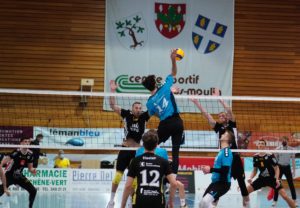 ChenoisGenve032e_VolleyTracktorVolleyBasel