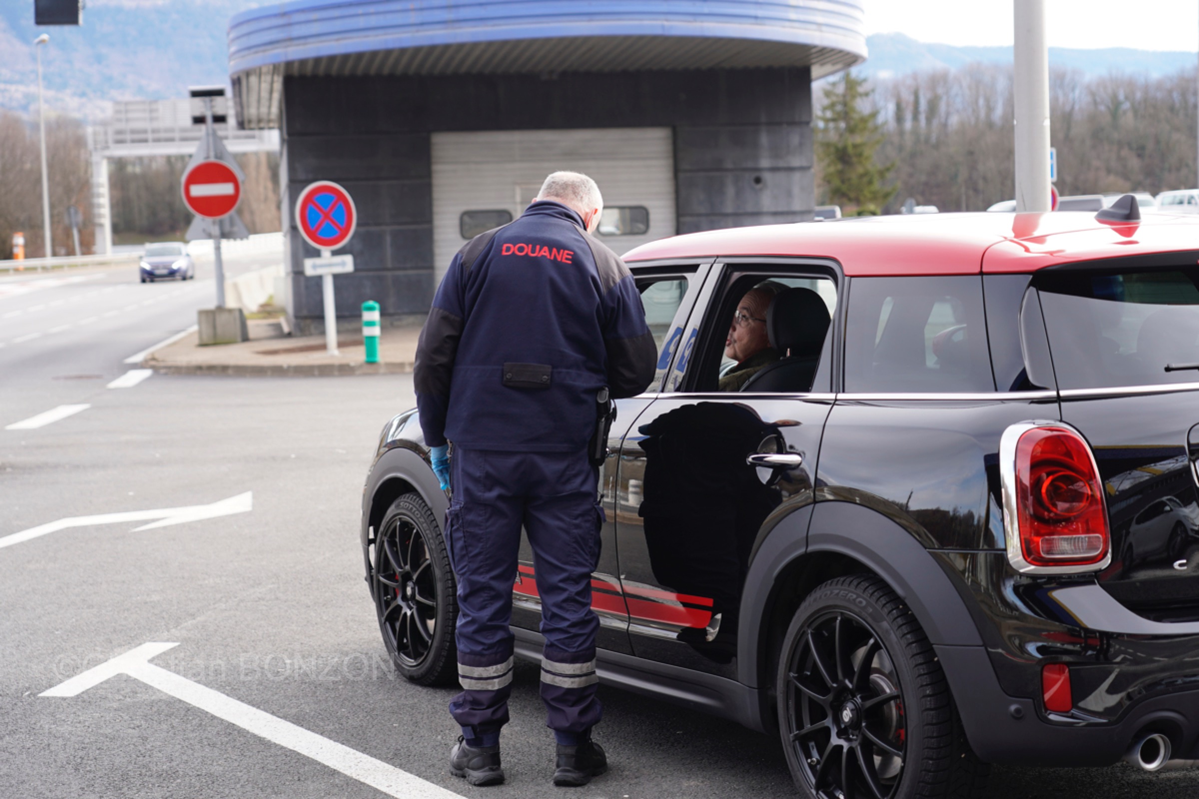 bardonnex_douane_fr044