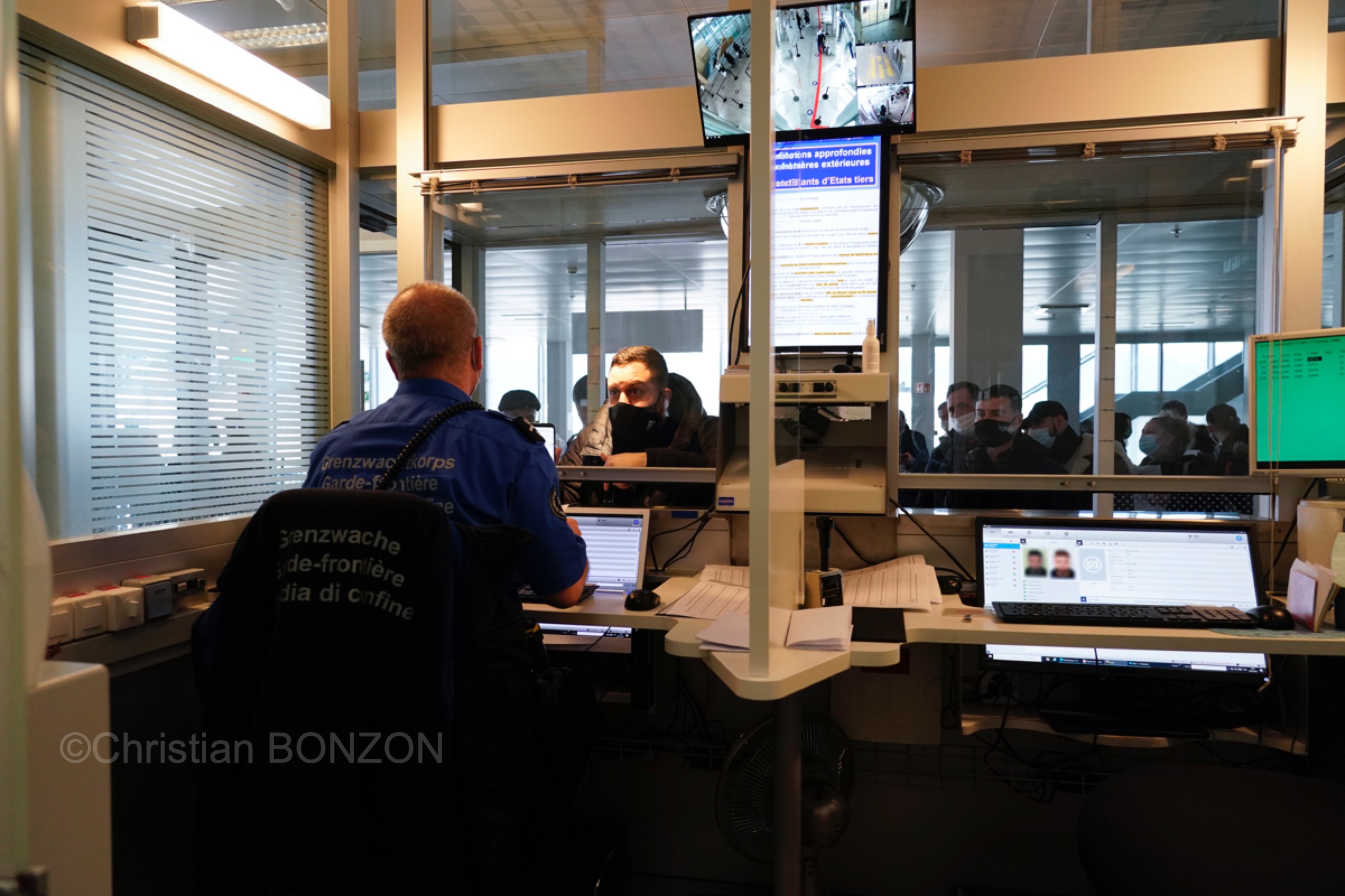 bardonnex_douane_fr080