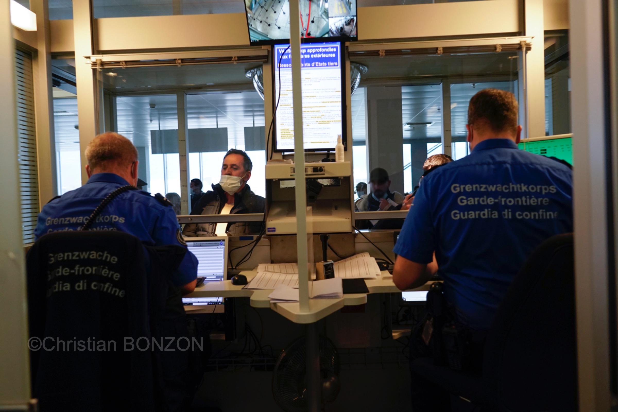 bardonnex_douane_fr081