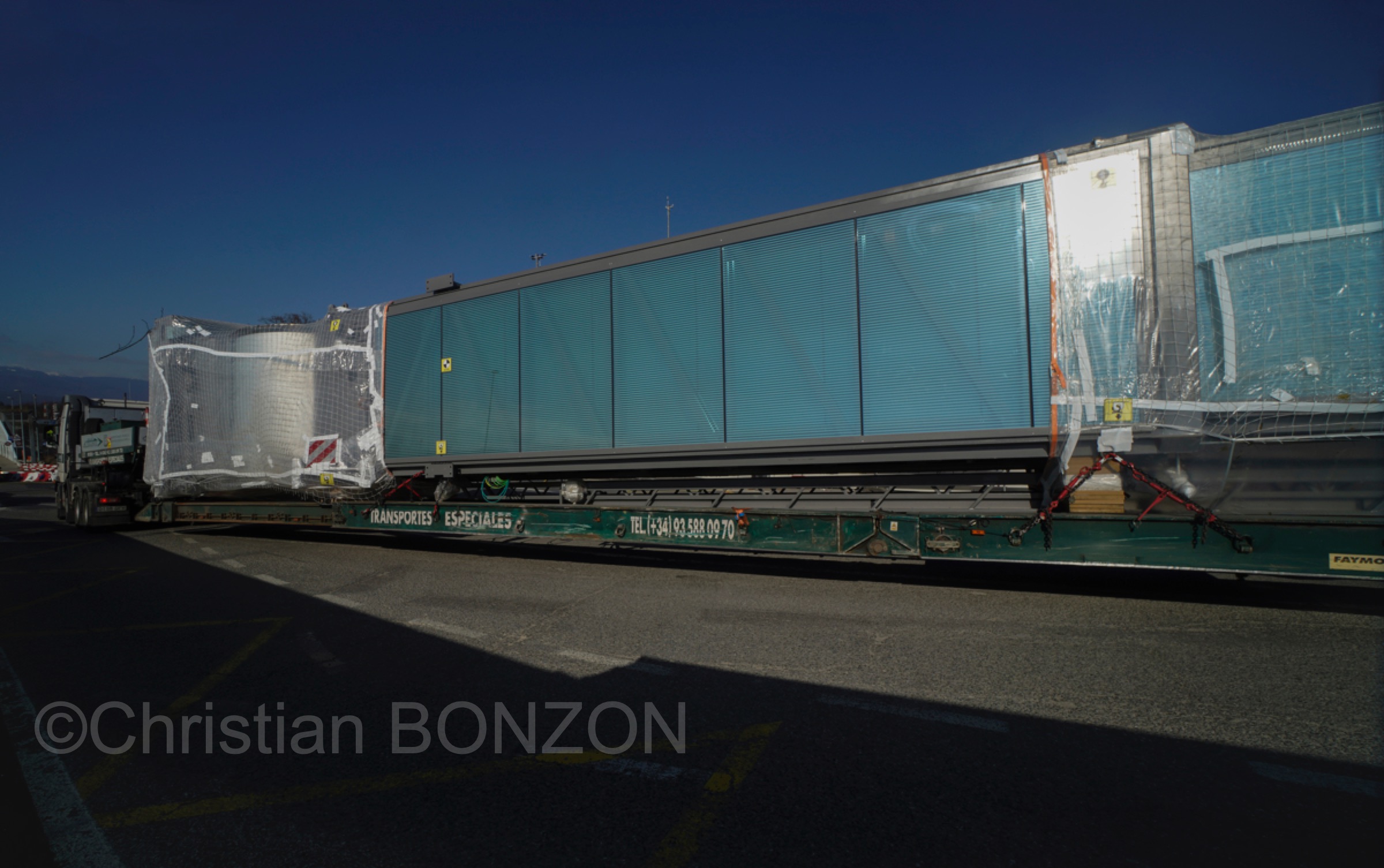 convoi_special_aeroport047