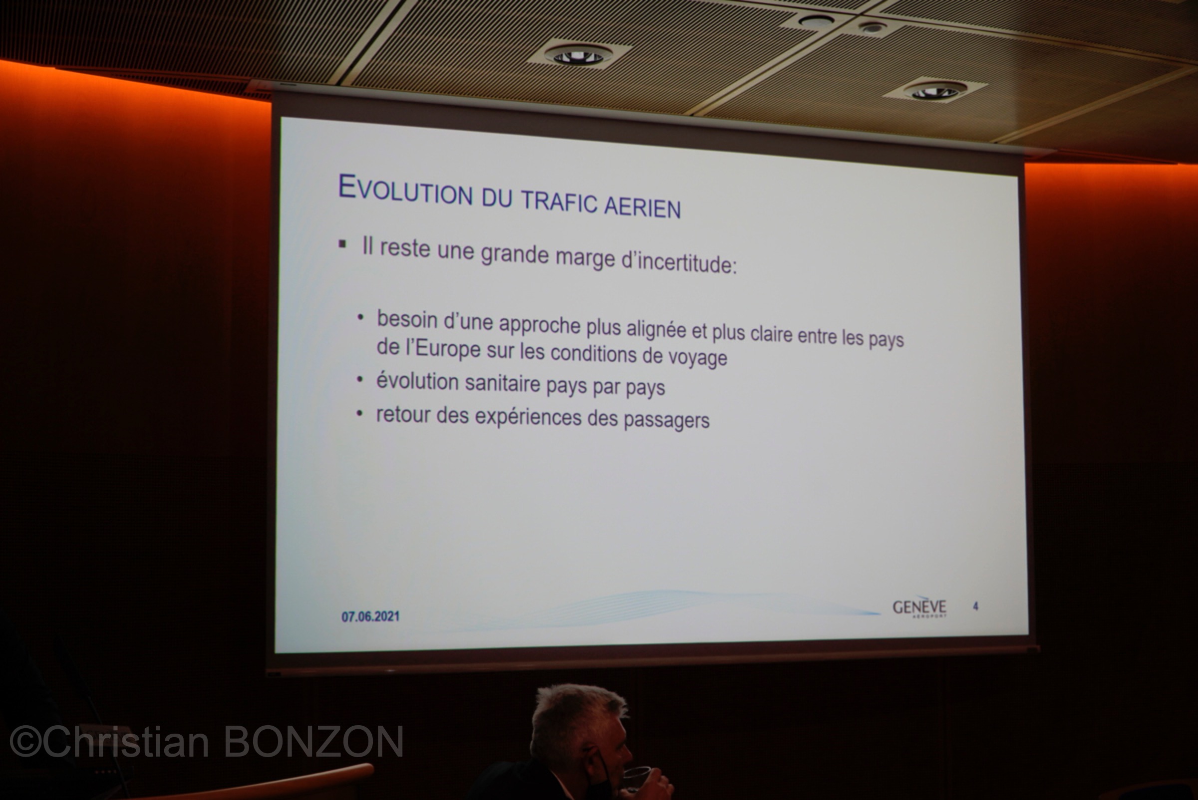 2021_012aeroport_juin