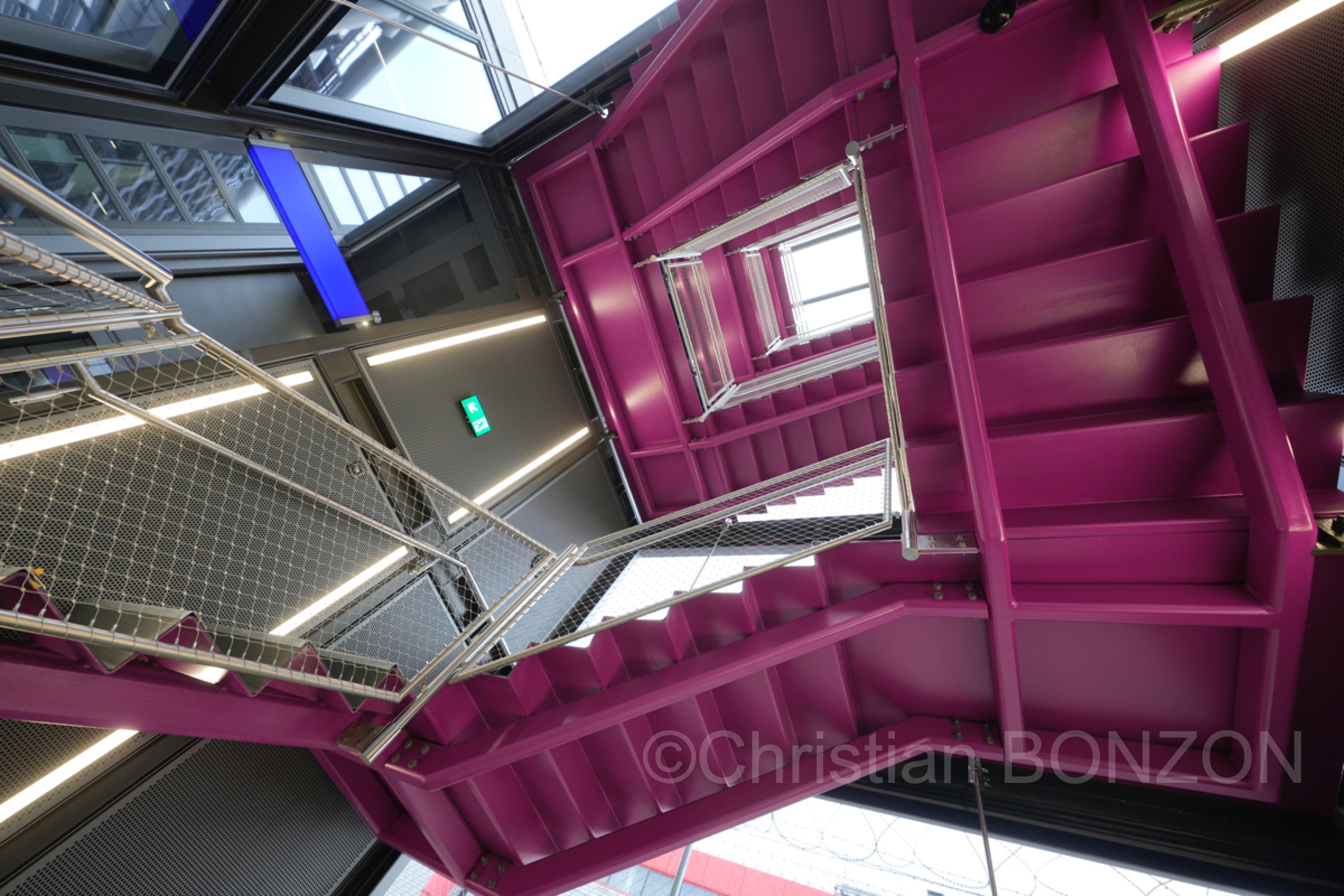 Aile_Est_Aeroport010