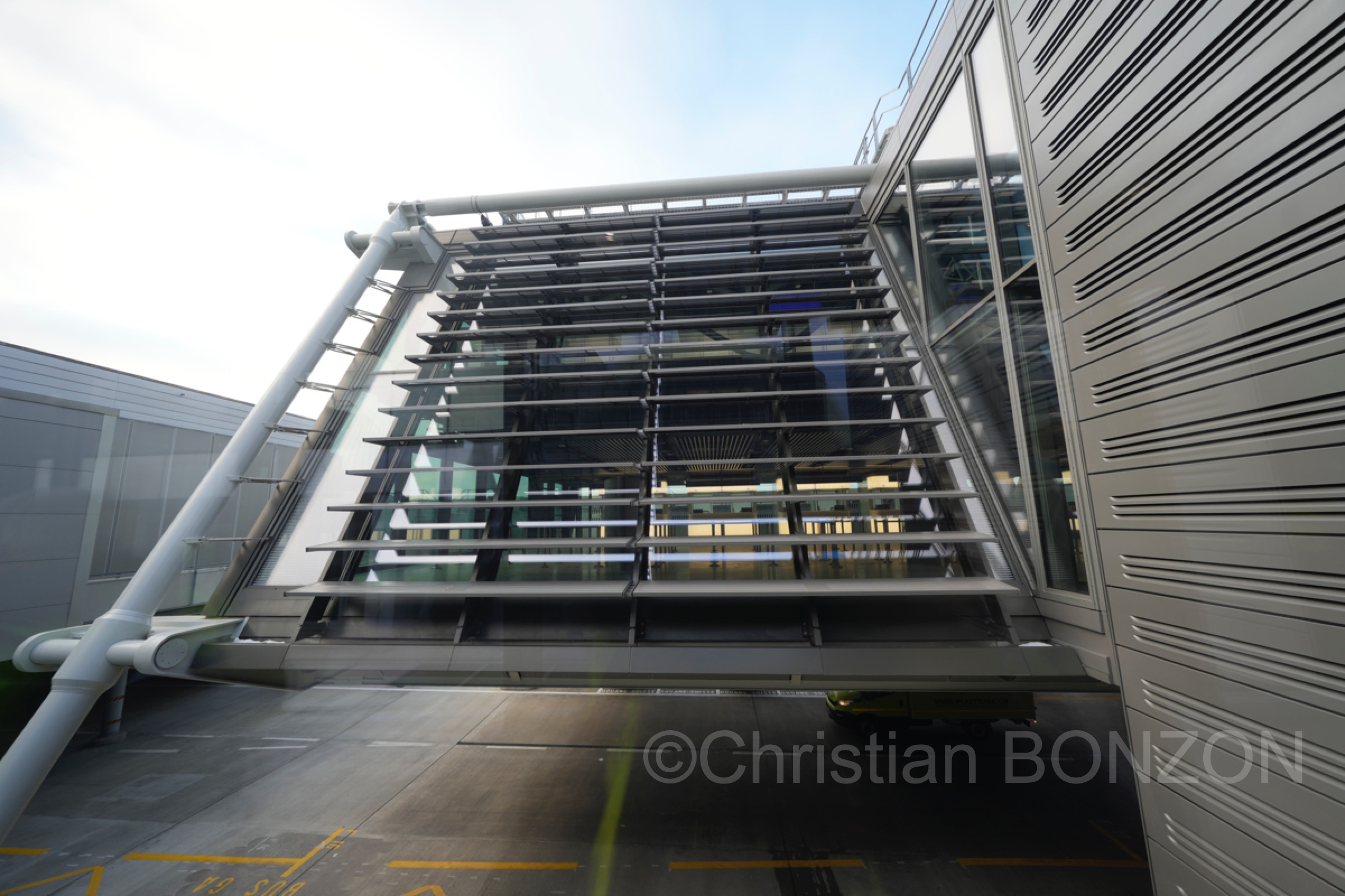 Aile_Est_Aeroport017