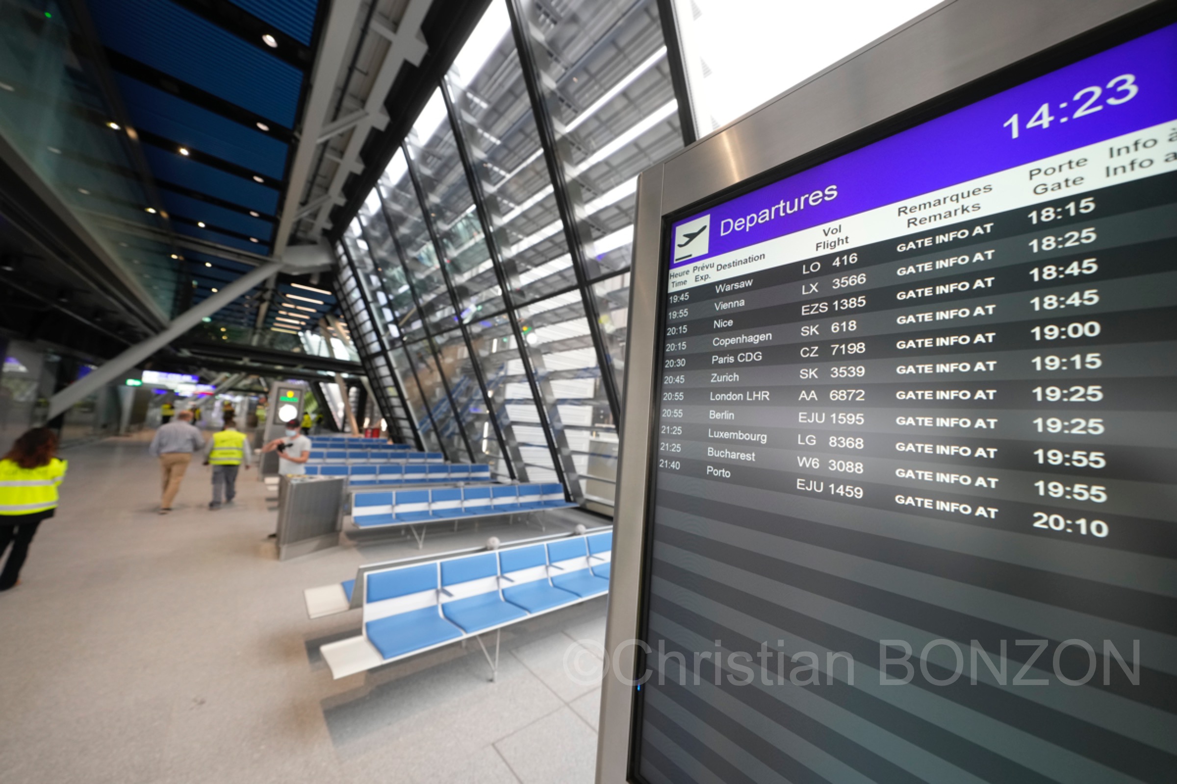 Aile_Est_Aeroport031