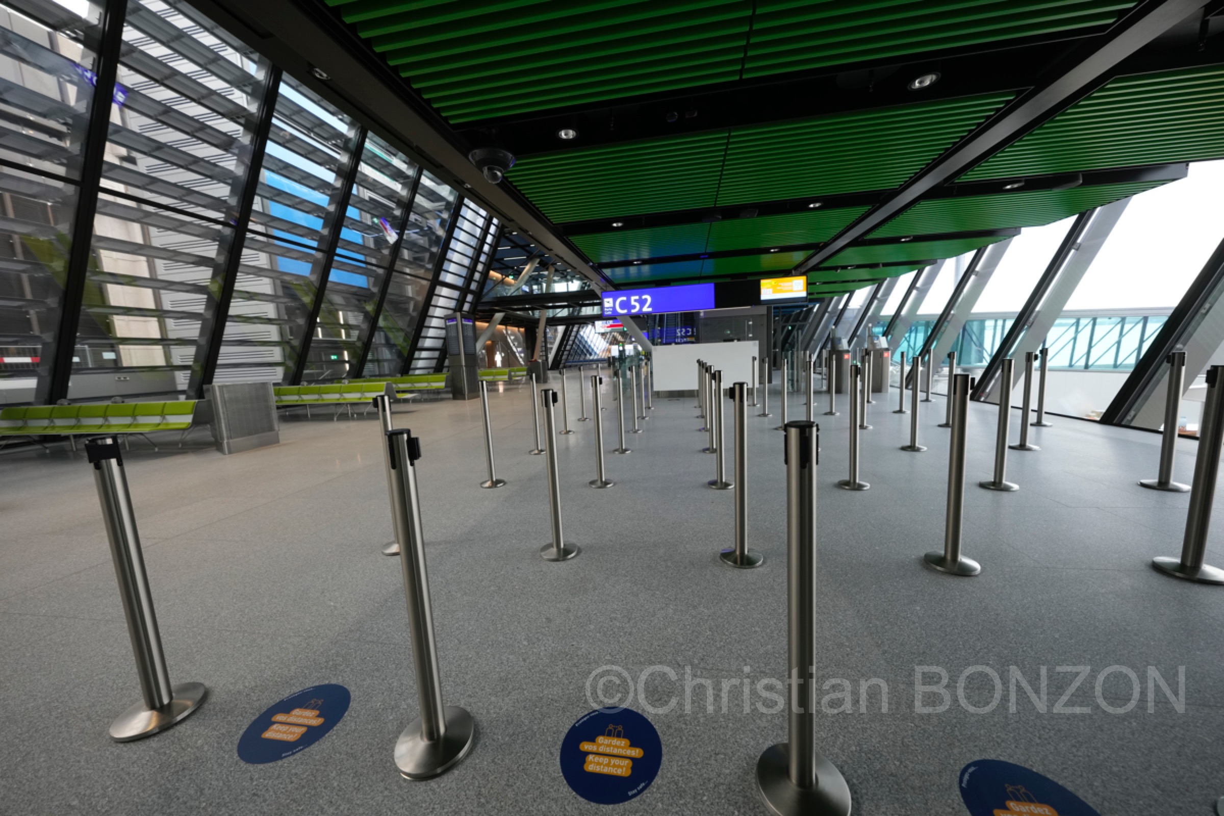 Aile_Est_Aeroport037