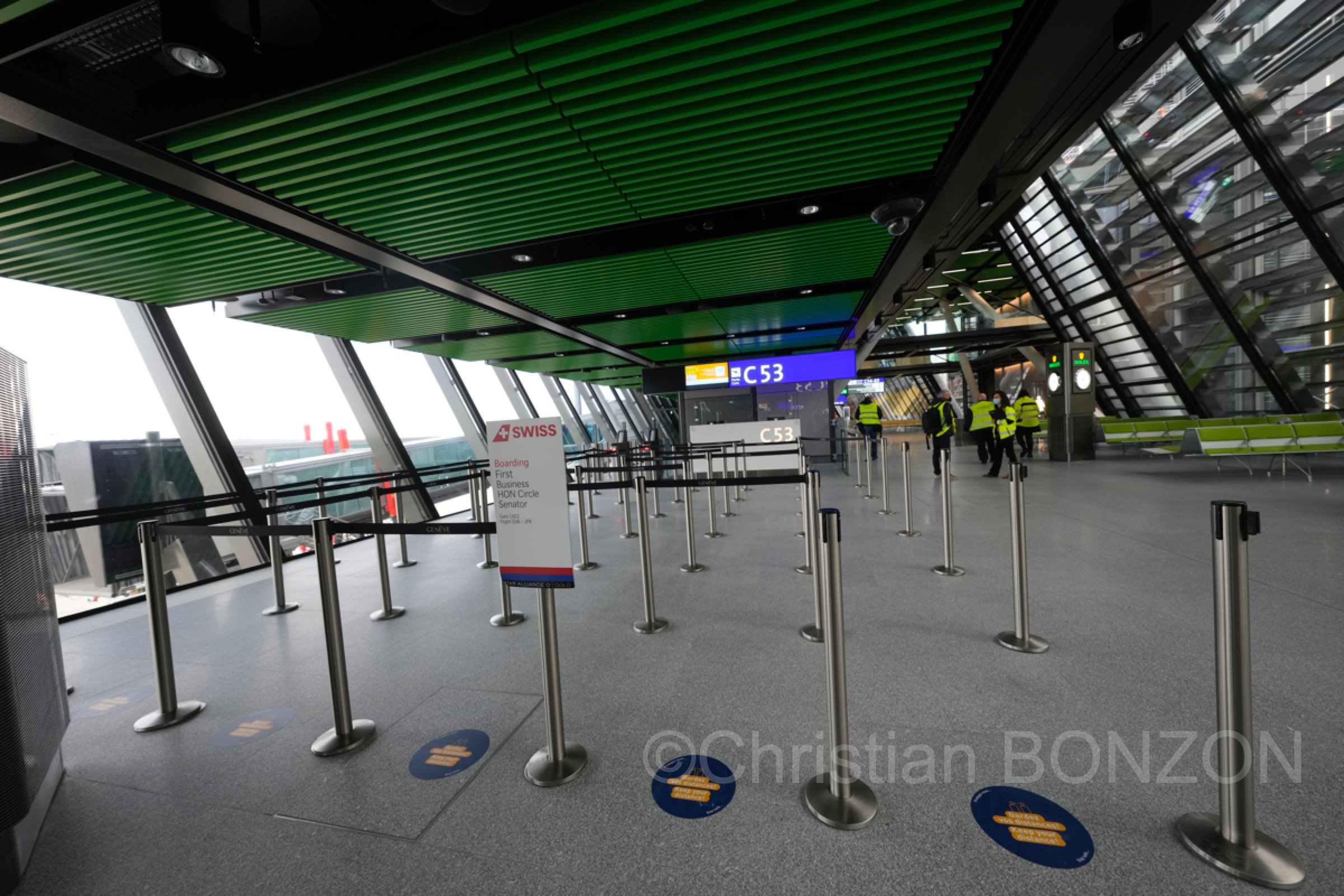 Aile_Est_Aeroport040