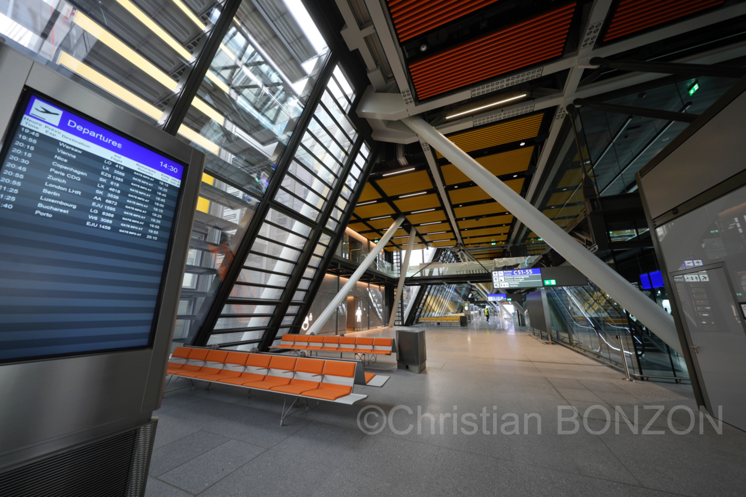 Aile_Est_Aeroport045