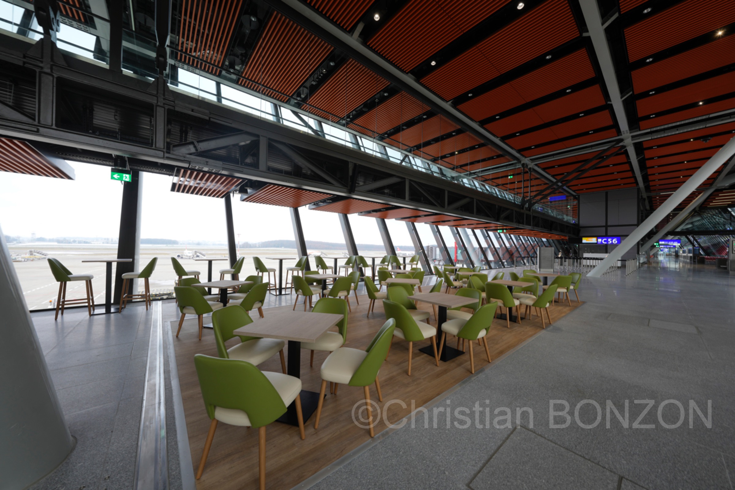 Aile_Est_Aeroport047