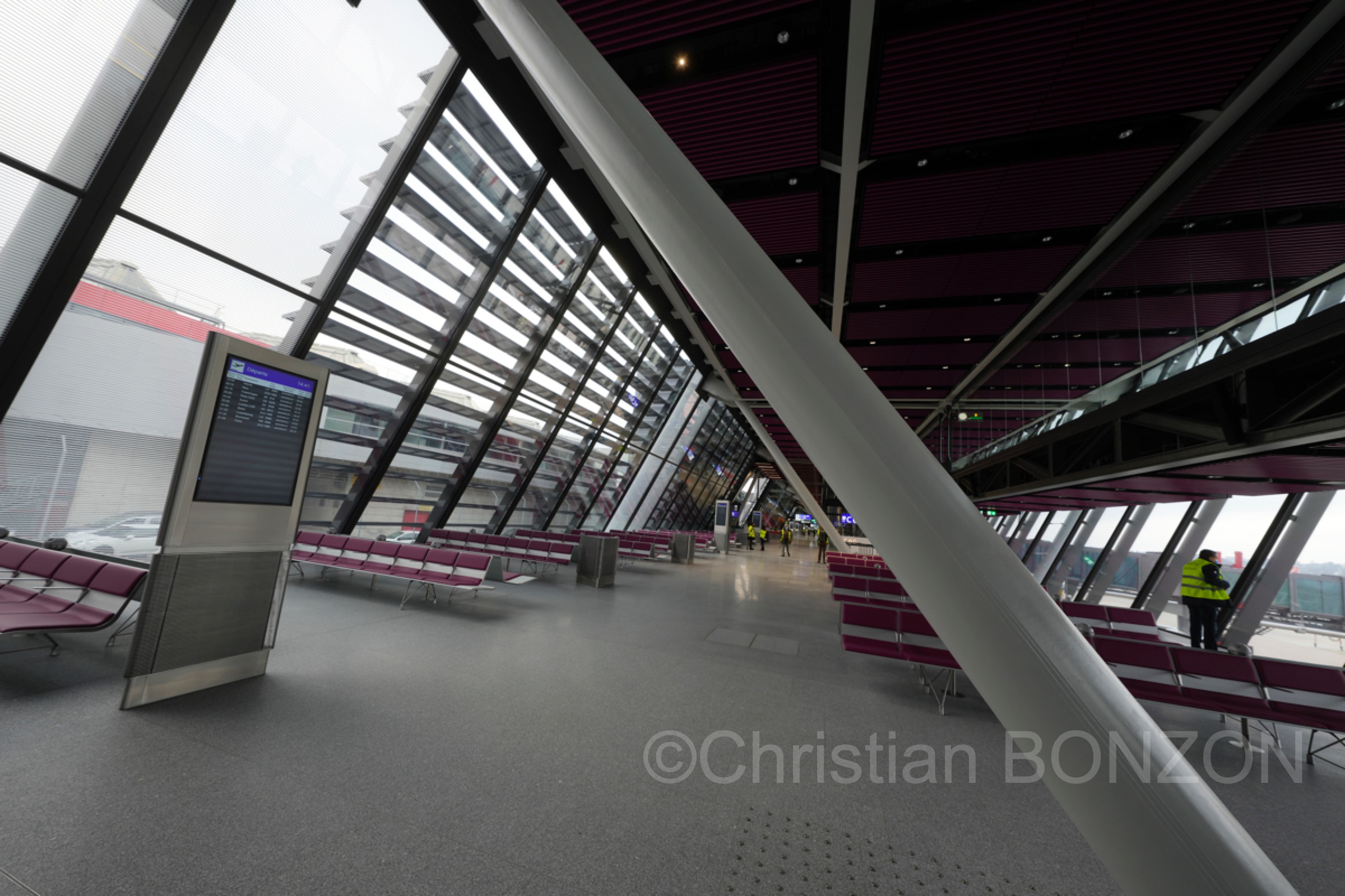 Aile_Est_Aeroport057