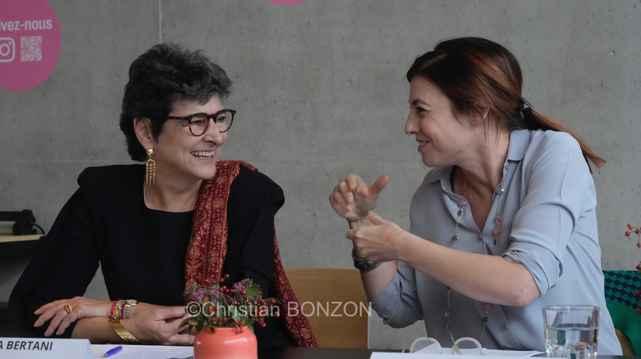 Mal_ V003oyants_Nouvelle_Comedie