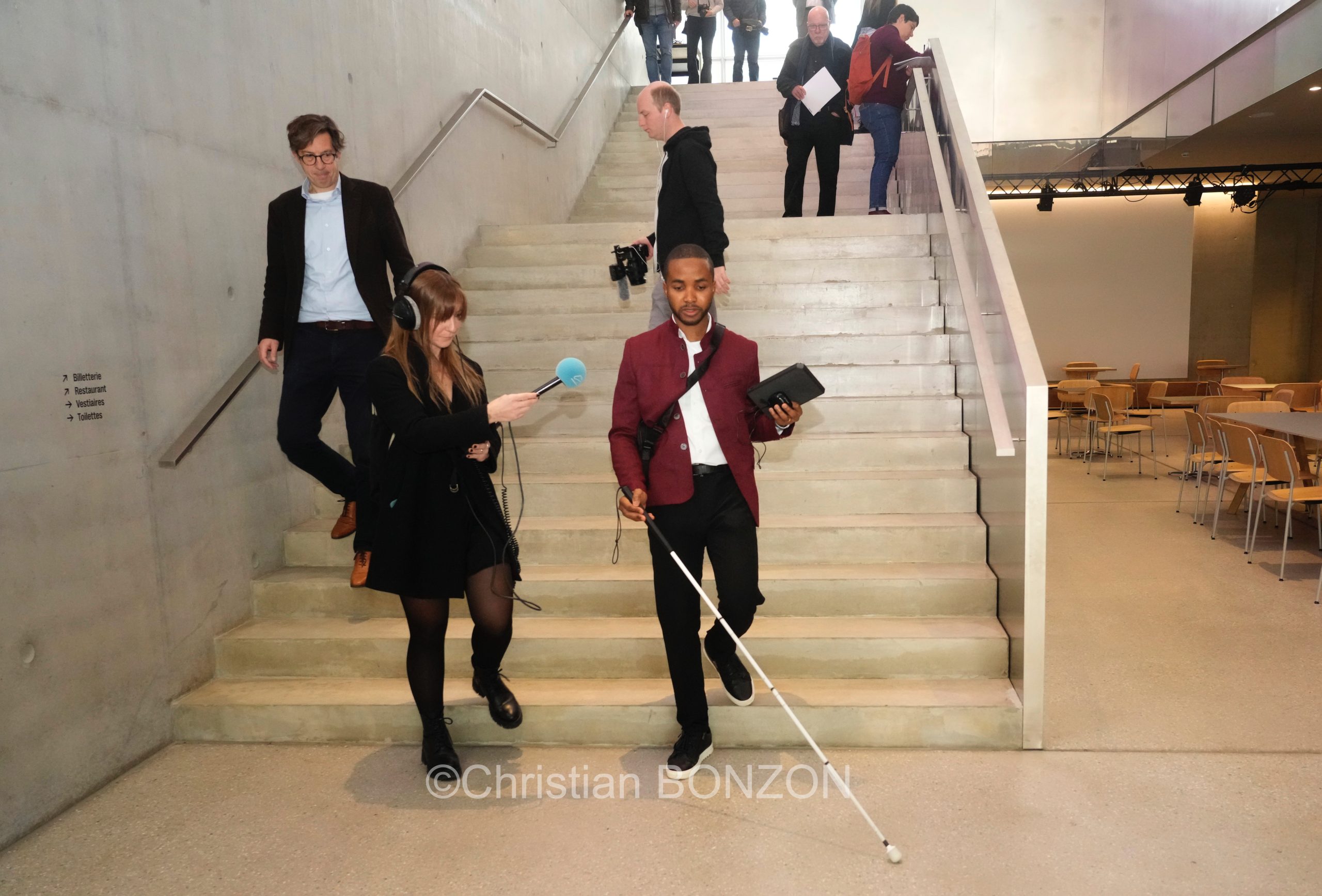 Mal_ V031oyants_Nouvelle_Comedie