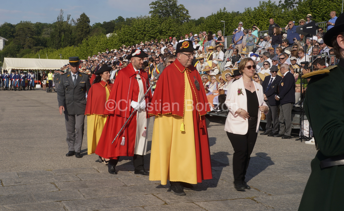 ceremoniedupremierjuin025