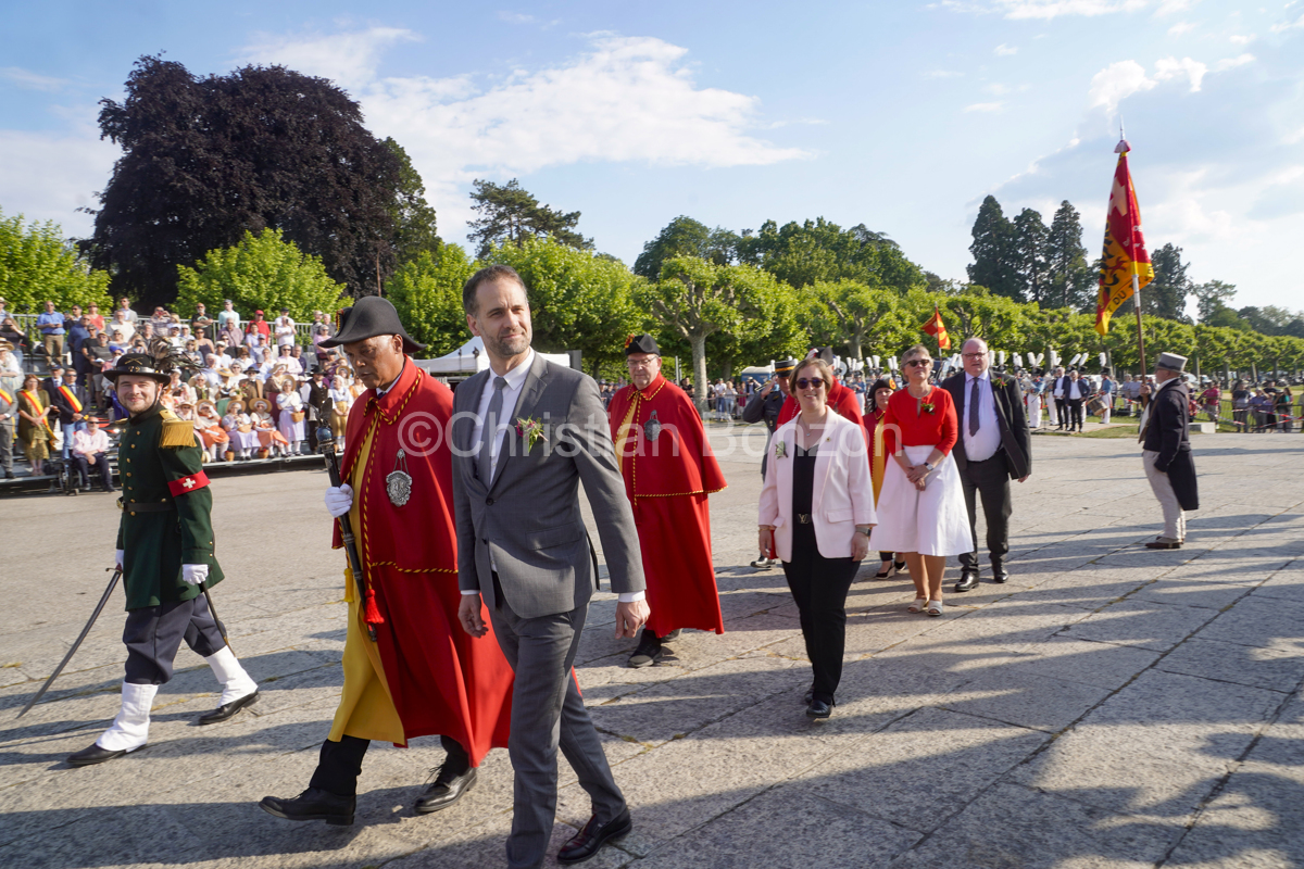 ceremoniedupremierjuin027