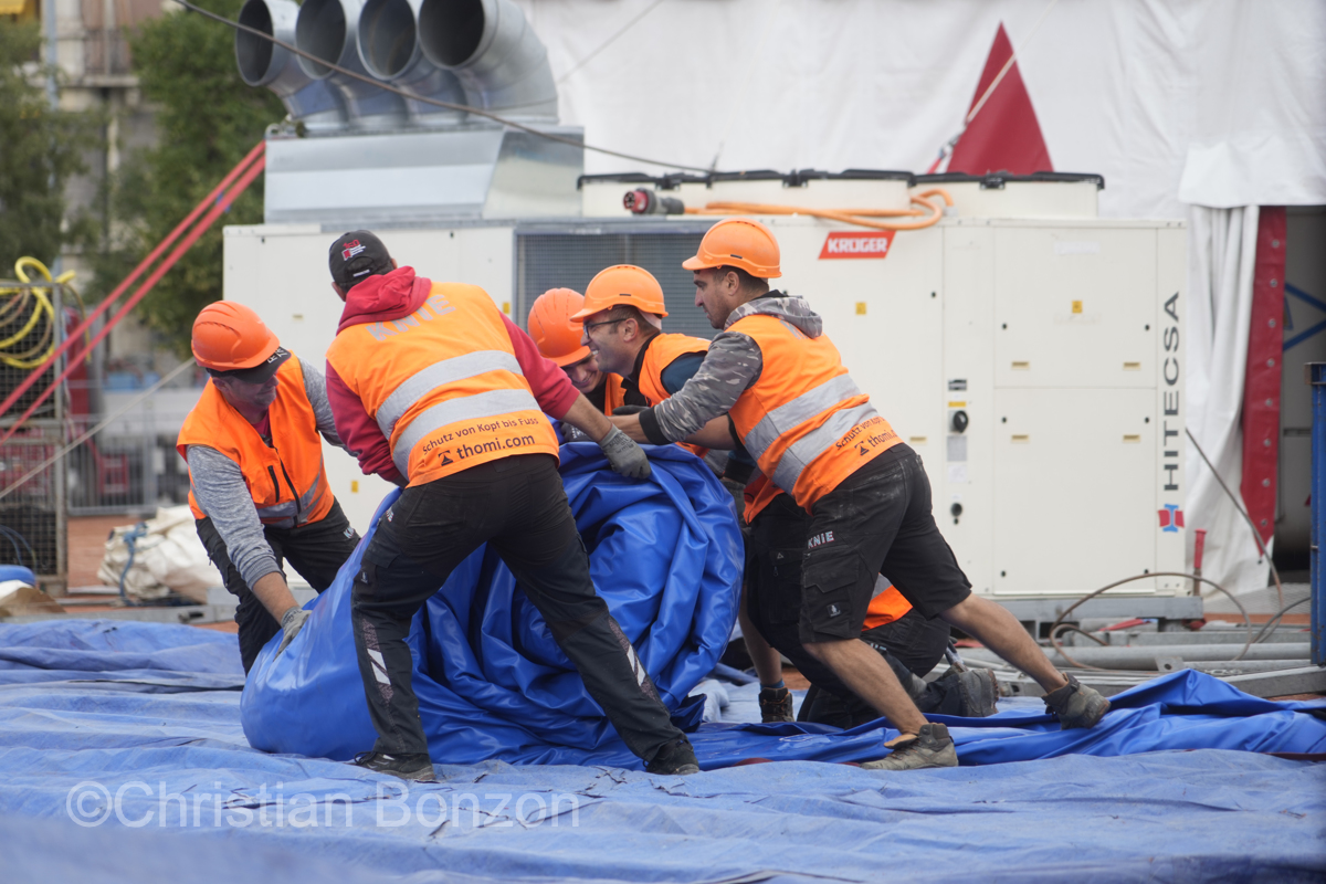 20123_Knie_montage011