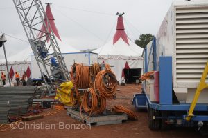 20123_Knie_montage027