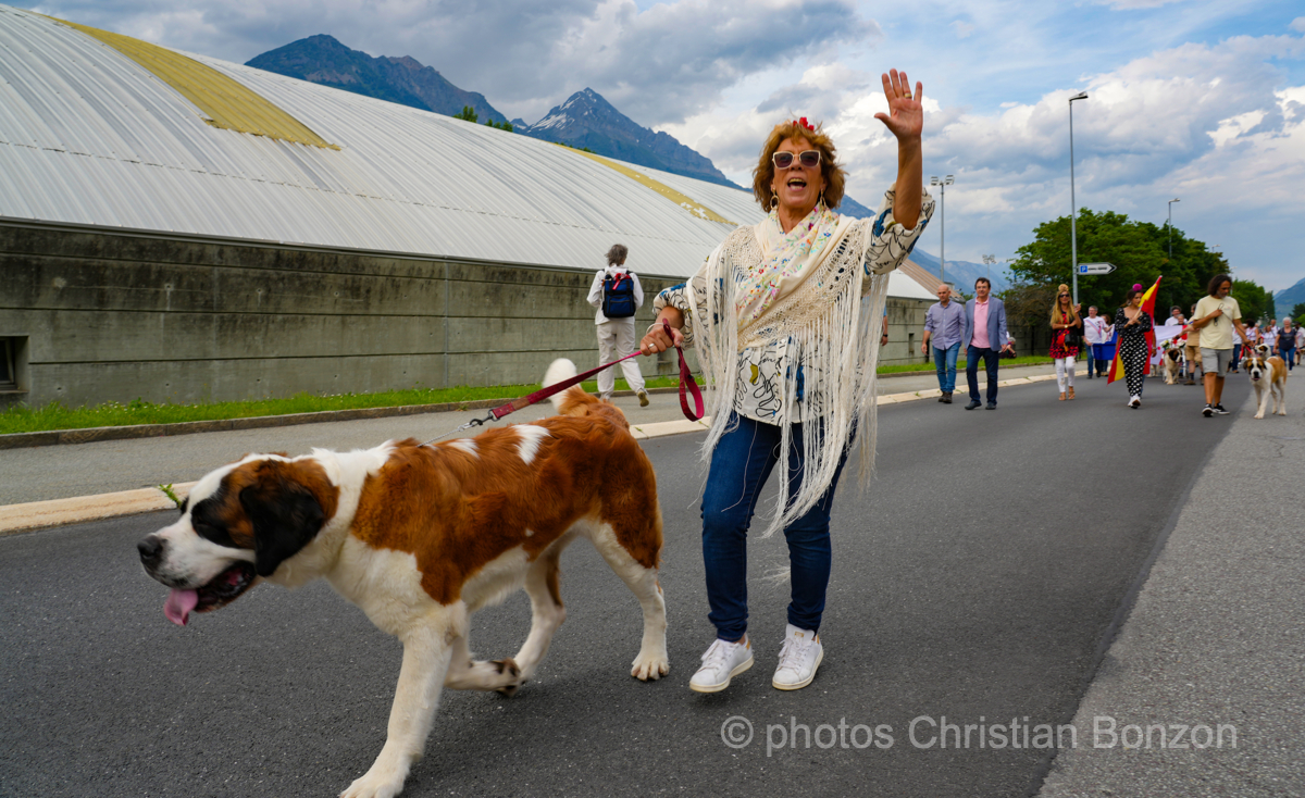Saint_Bernard_cortege_Martigny029
