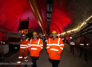 Percement du second tube routier au Gothard