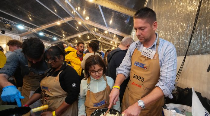 Championnat du monde de la fondue à Tartegnin (VD)