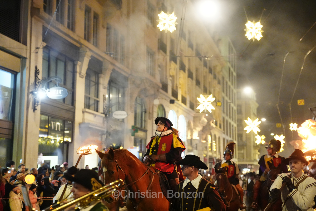 Lman Express mettra en service une noGrand cortge historique de lÕEscalade 14 dcembre 2025 uvelle ligne, la L7, le 14 dcembre