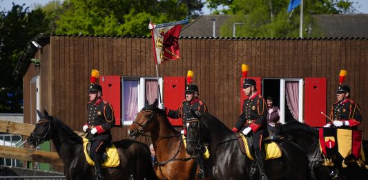 L’Escadron de Cavalerie suisse 1972 (SKS 1972) reprend vie.