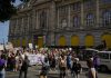 La Grève féministe rassemble avant Genève et le G7