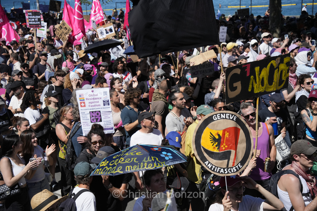 La manifestation No G7 14 juin Geneve