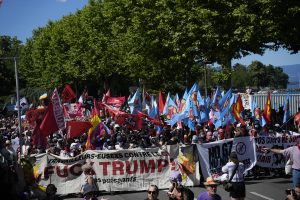 La manifestation No G7 14 juin Geneve