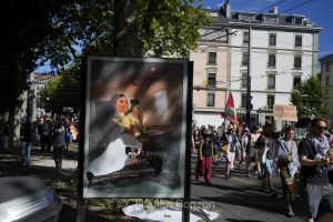 La manifestation No G7 14 juin Geneve