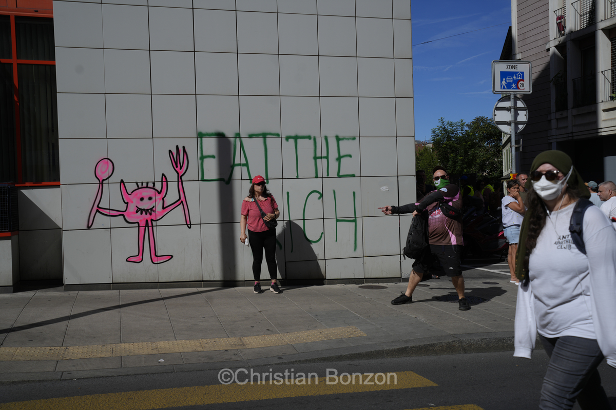 La manifestation No G7 14 juin Geneve