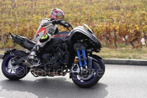 moto russin200