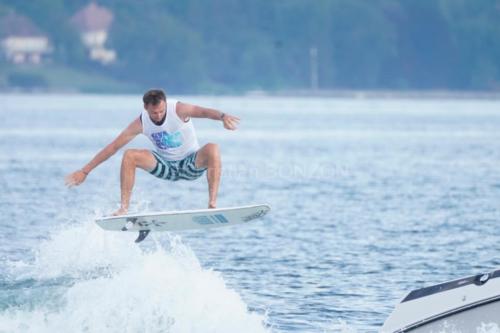 wakesurf044