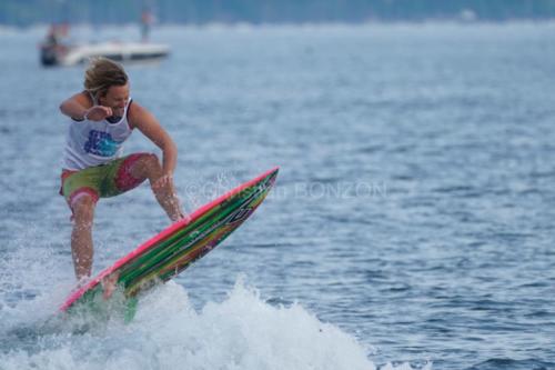 wakesurf050